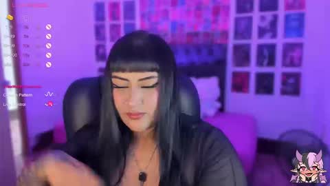 Snapshot of bigboobs_cloe chatting on 09-17-25, 05:47 bigboobs cloe online show from 09-17-25, 05:47