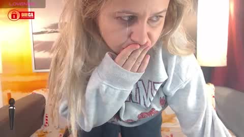 Snapshot of bigboobsarri chatting on 12-09-24, 10:20 BigBoobsArri online show from 12-09-24, 10:20