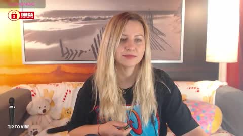 Snapshot of bigboobsarri chatting on 02-01-25, 11:10 BigBoobsArri online show from 02-01-25, 11:10