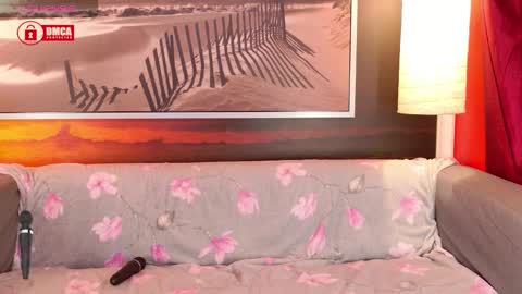 Snapshot of bigboobsarri chatting on 10-07-25, 08:22 BigBoobsArri online show from 10-07-25, 08:22