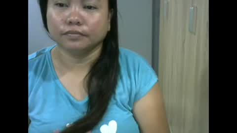 Snapshot of bigboobslyn chatting on 09-14-25, 03:27 bigboobslyn online show from 09-14-25, 03:27