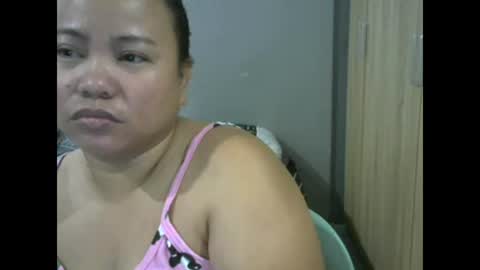 Snapshot of bigboobslyn chatting on 10-07-25, 03:25 bigboobslyn online show from 10-07-25, 03:25