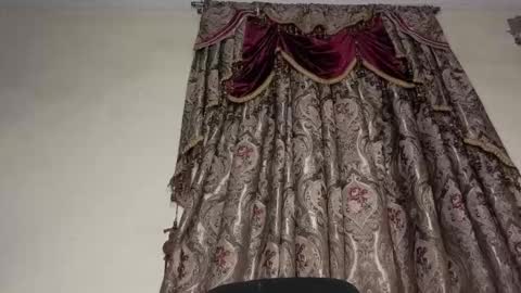 Lucy online show from 12-17-25, 12:33