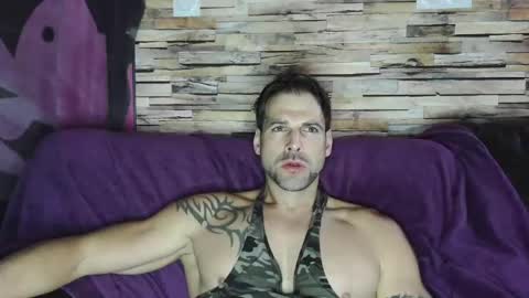 Snapshot of bigboyband chatting on 12-05-24, 01:49 Bigboyband online show from 12-05-24, 01:49