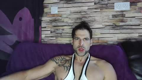 Snapshot of bigboyband chatting on 12-12-24, 09:08 Bigboyband online show from 12-12-24, 09:08