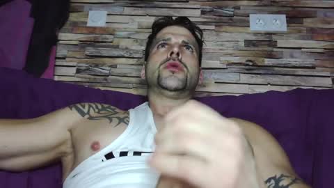 Snapshot of bigboyband chatting on 02-01-25, 09:40 Bigboyband online show from 02-01-25, 09:40