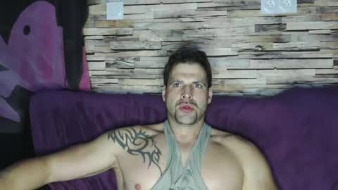 Snapshot of bigboyband chatting on 02-12-25, 07:35 Bigboyband online show from 02-12-25, 07:35