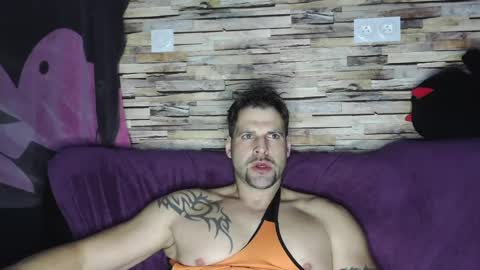 Snapshot of bigboyband chatting on 02-26-25, 07:38 Bigboyband online show from 02-26-25, 07:38