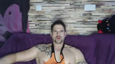 Snapshot of bigboyband chatting on 03-06-25, 05:11 Bigboyband online show from 03-06-25, 05:11