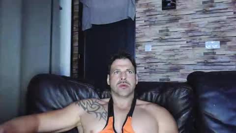 Snapshot of bigboyband chatting on 10-16-25, 06:25 Bigboyband online show from 10-16-25, 06:25