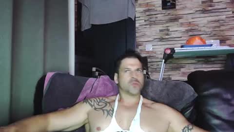 Snapshot of bigboyband chatting on 11-15-25, 04:47 Bigboyband online show from 11-15-25, 04:47