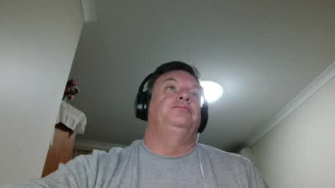 Snapshot of bigboybenny176 chatting on 07-10-26, 04:09 bigboybenny176 online show from 07-10-26, 04:09