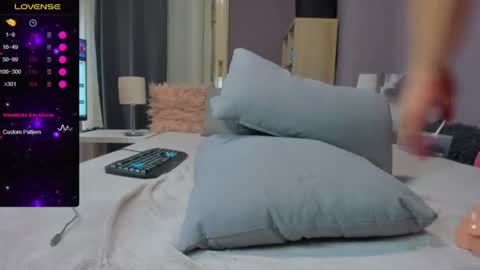 Snapshot of bigbuttmyra chatting on 07-18-26, 07:56 BigButtMyra BBC RIDER QUEEN online show from 07-18-26, 07:56