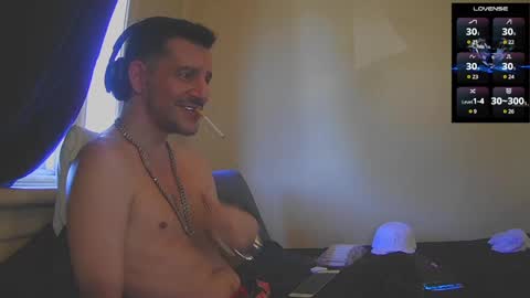 Jon - Im Straight online show from 09-28-25, 03:39