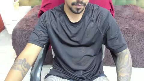 Snapshot of bigcock_hair chatting on 09-20-25, 10:33 bigcock_hair online show from 09-20-25, 10:33