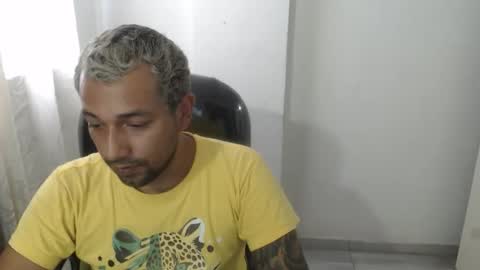 Snapshot of bigcock_hair chatting on 10-13-25, 07:47 bigcock_hair online show from 10-13-25, 07:47