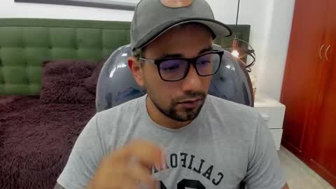 Snapshot of bigcock_hair chatting on 10-14-25, 10:32 bigcock_hair online show from 10-14-25, 10:32