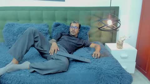 Snapshot of bigcock_hair chatting on 11-25-25, 11:05 bigcock_hair online show from 11-25-25, 11:05