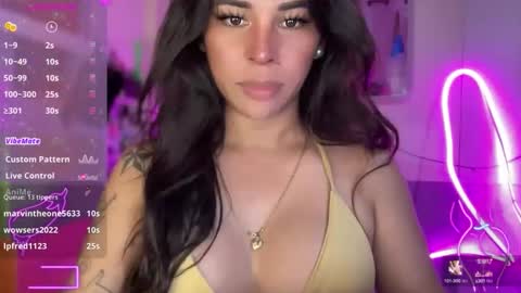 queen amanda online show from 10-10-25, 04:22