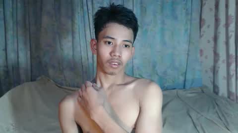 Snapshot of bigcockyummysex chatting on 12-21-25, 12:34 bigcockyummysex online show from 12-21-25, 12:34