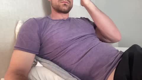 Snapshot of bigcollegecock69690 chatting on 02-25-25, 05:47 bigcollegecock69690 online show from 02-25-25, 05:47