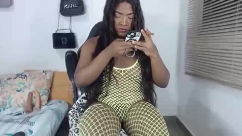 cristina online show from 10-17-25, 05:54