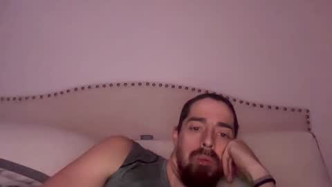 Snapshot of bigdaddy75333 chatting on 12-17-25, 01:50 bigdaddy75333 online show from 12-17-25, 01:50