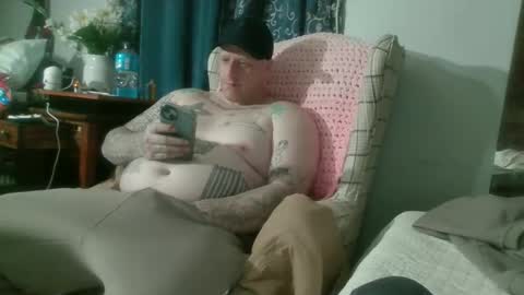 Snapshot of bigdaddy776389 chatting on 12-17-25, 03:56 bigdaddy776389 online show from 12-17-25, 03:56