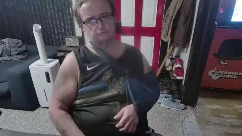 Snapshot of bigdbrillion chatting on 01-10-26, 07:43 Darryl online show from 01-10-26, 07:43