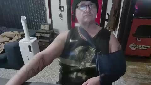 Snapshot of bigdbrillion chatting on 01-11-26, 05:23 Darryl online show from 01-11-26, 05:23