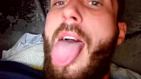 Snapshot of bigdick686268 chatting on 12-22-24, 07:21 Pac Man Sex online show from 12-22-24, 07:21