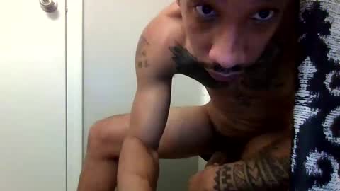 Snapshot of bigdickmarixxx chatting on 11-23-25, 11:04 bigdickmarixxx online show from 11-23-25, 11:04