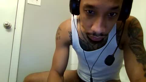 Snapshot of bigdickmarixxx chatting on 11-29-25, 09:56 bigdickmarixxx online show from 11-29-25, 09:56