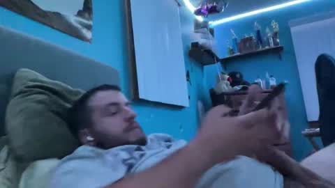 Snapshot of bigdickvin69 chatting on 09-28-25, 07:03 bigdickvin69 online show from 09-28-25, 07:03