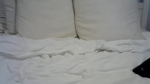 Snapshot of bigdnib chatting on 12-18-25, 04:13 bigdnib online show from 12-18-25, 04:13