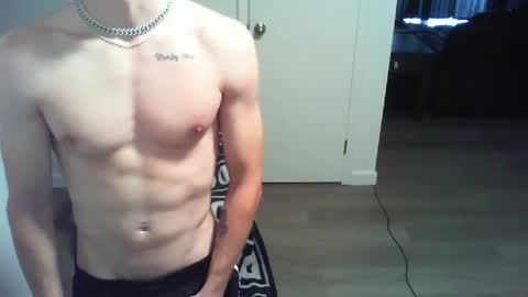 Snapshot of bigdog_112 chatting on 10-08-25, 04:15 BigWilly online show from 10-08-25, 04:15