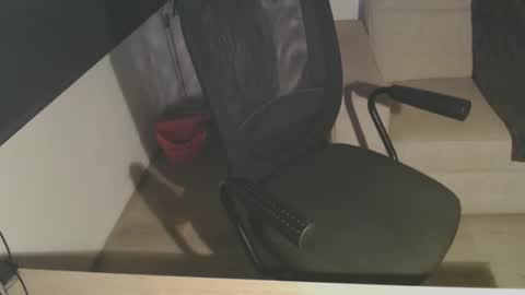 Snapshot of bigdutchenergy chatting on 10-11-25, 01:38 BigDutchEnergy online show from 10-11-25, 01:38