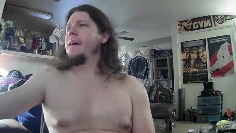 biggerisbetter21 online show from 01-12-25, 09:08