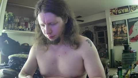 biggerisbetter21 online show from 01-30-25, 01:31