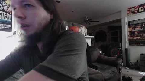 biggerisbetter21 online show from 10-31-25, 11:11