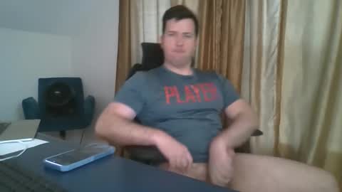 Snapshot of biggestballsonchatu chatting on 12-04-25, 09:12 BiggestBallsOnChatr online show from 12-04-25, 09:12