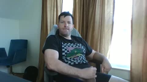 Snapshot of biggestballsonchatu chatting on 12-16-25, 05:07 BiggestBallsOnChatr online show from 12-16-25, 05:07