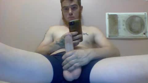 Snapshot of biggingerdick04 chatting on 11-17-25, 12:27 biggingerdick04 online show from 11-17-25, 12:27