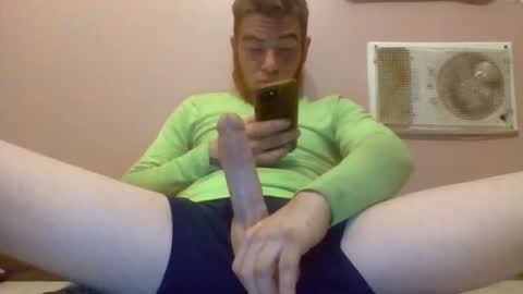 Snapshot of biggingerdick04 chatting on 11-18-25, 04:28 biggingerdick04 online show from 11-18-25, 04:28