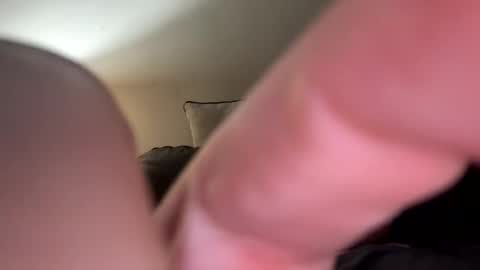 Snapshot of biggloves4bighands chatting on 10-30-25, 12:45 biggloves4bighands online show from 10-30-25, 12:45