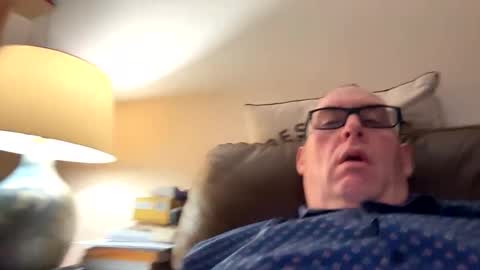 Snapshot of biggloves4bighands chatting on 11-01-25, 12:23 biggloves4bighands online show from 11-01-25, 12:23