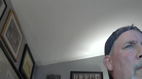 Snapshot of bigh1964 chatting on 12-19-25, 07:37 bigh1964 online show from 12-19-25, 07:37