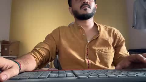 bighandsomesatisfy online show from 04-10-26, 12:10