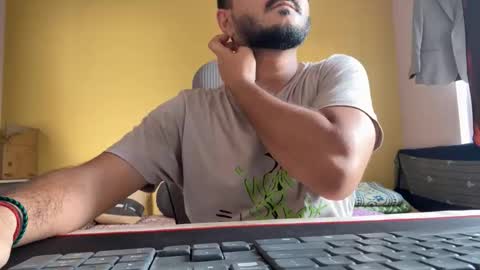 bighandsomesatisfy online show from 04-11-26, 11:14