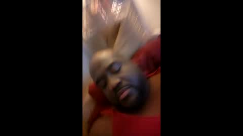 Snapshot of bigjdaddy88 chatting on 12-05-25, 12:25 bigjdaddy88 online show from 12-05-25, 12:25